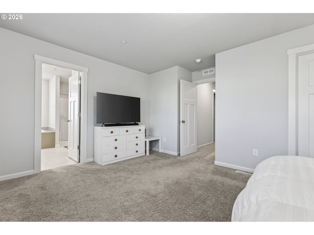 6417 N 87TH Ct, Camas, WA 98607