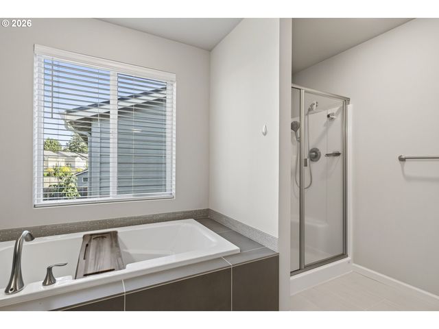 6417 N 87TH Ct, Camas, WA 98607