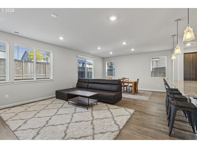 6417 N 87TH Ct, Camas, WA 98607