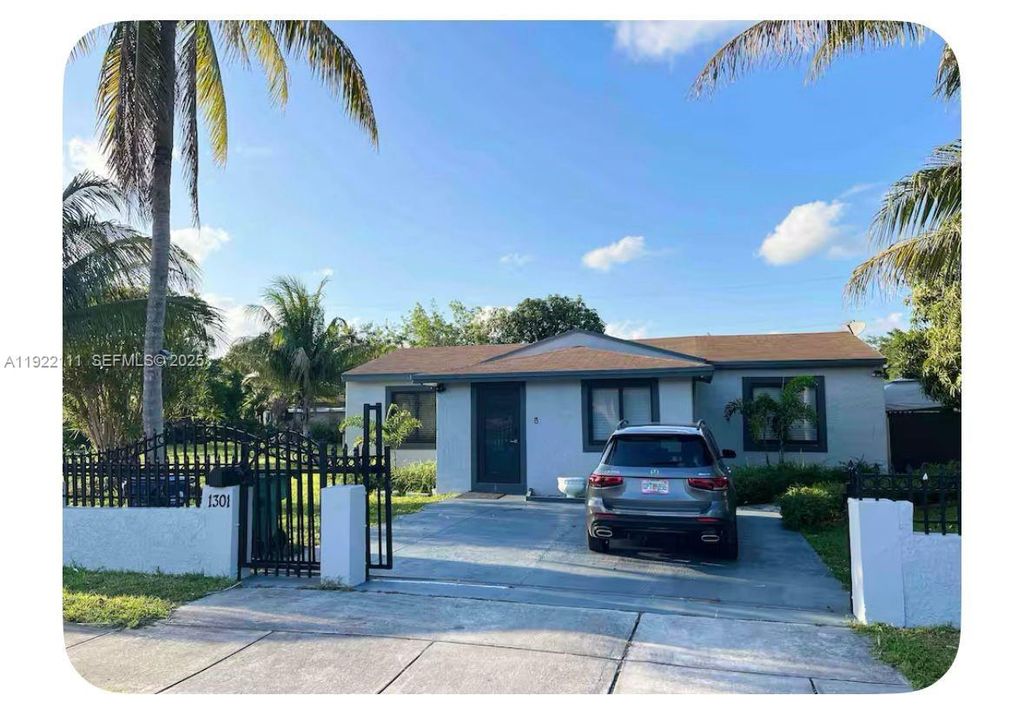 1301 NW 99th St A, Miami, FL 33147