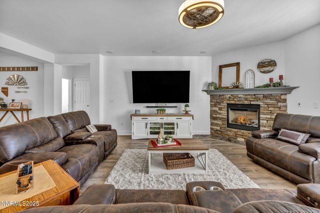 420 Chianti Way, Dayton, NV 89403