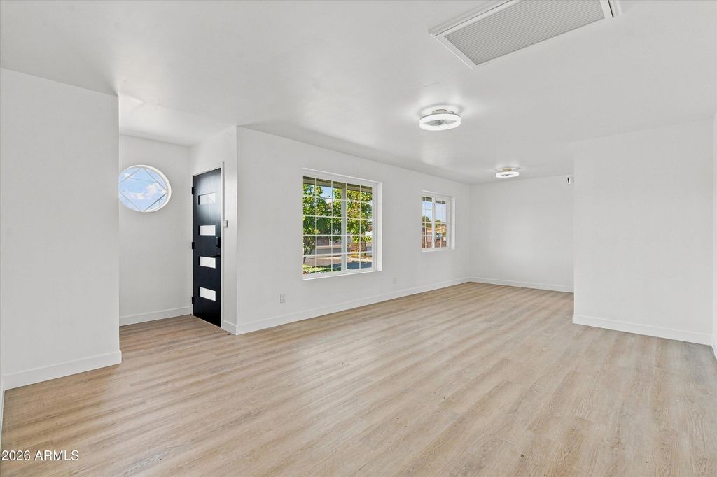 717 W GEORGIA Avenue, Phoenix, AZ 85013 — photo 5