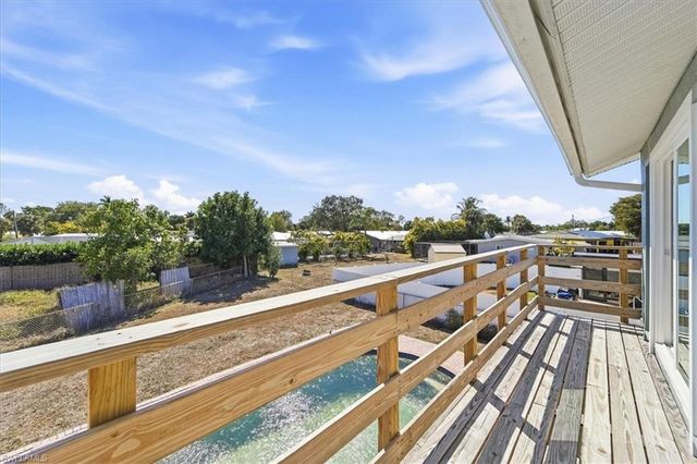 4635 Rockwood CIR, North Fort Myers, FL 33903