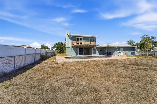 4635 Rockwood CIR, North Fort Myers, FL 33903