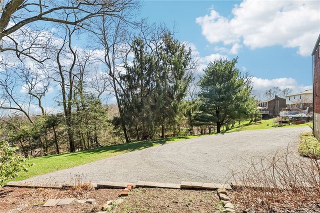 5404 Peach Dr, Richland, PA 15044