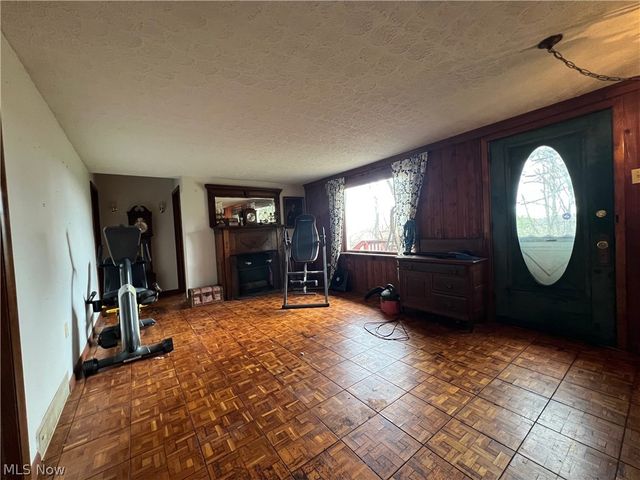 241 Parker Lane, Tallmadge, OH 44278