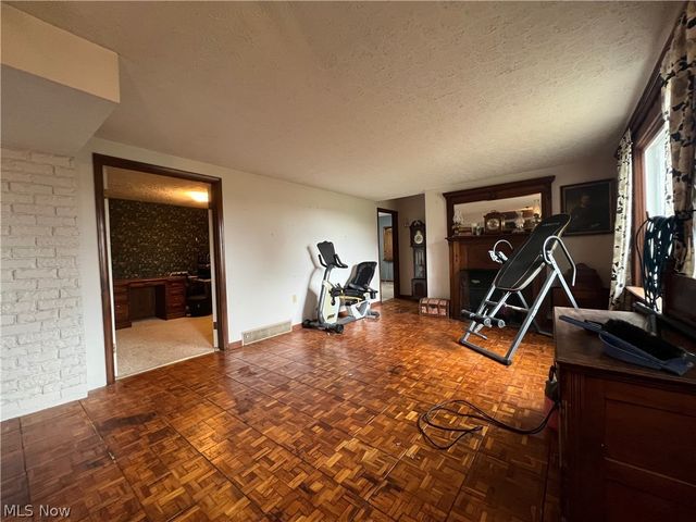 241 Parker Lane, Tallmadge, OH 44278