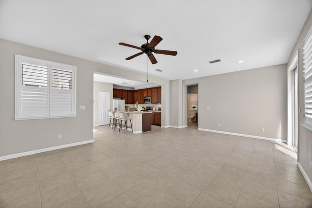 561 Greg Thatch Cir, Sacramento, CA 95835