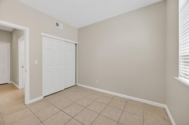 561 Greg Thatch Cir, Sacramento, CA 95835