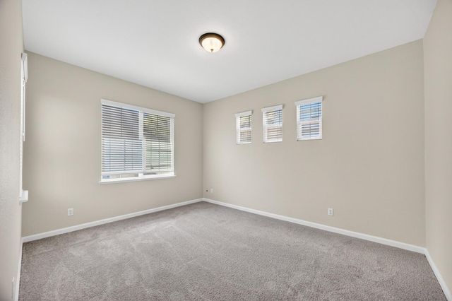 561 Greg Thatch Cir, Sacramento, CA 95835