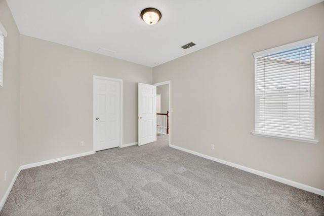 561 Greg Thatch Cir, Sacramento, CA 95835