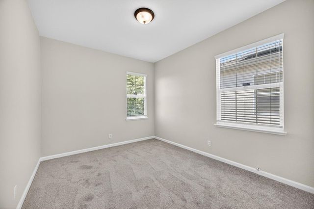 561 Greg Thatch Cir, Sacramento, CA 95835