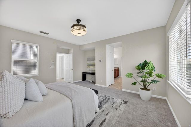 561 Greg Thatch Cir, Sacramento, CA 95835