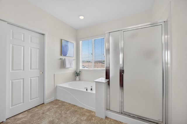 561 Greg Thatch Cir, Sacramento, CA 95835