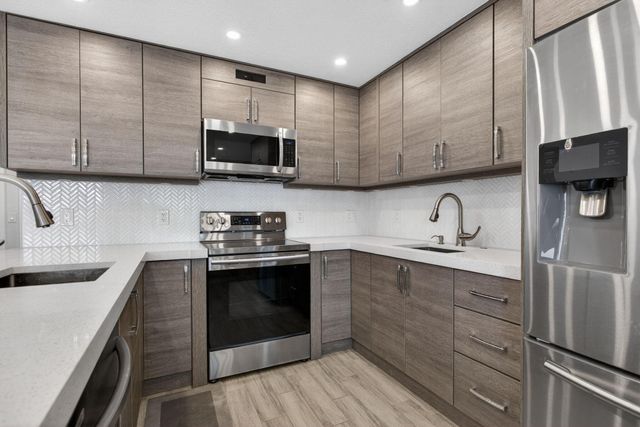 446 Richmond F, Deerfield Beach, FL 33442