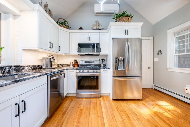 73 Desert Sands Ln, Yarmouth, MA 02675