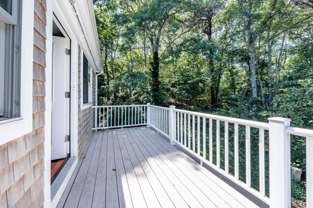 73 Desert Sands Ln, Yarmouth, MA 02675