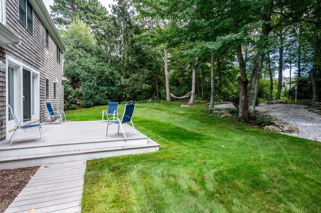 73 Desert Sands Ln, Yarmouth, MA 02675