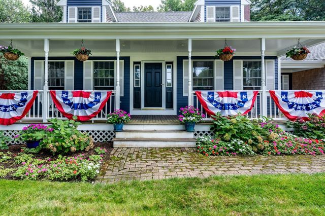 73 Desert Sands Ln, Yarmouth, MA 02675