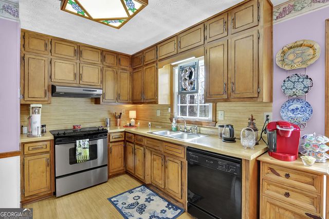 1440 Beechwood Circle, Lawrenceville, GA 30046