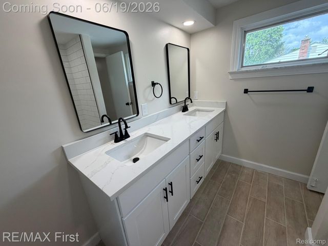 23736 Kim Drive, Clinton Charter Township, MI 48035