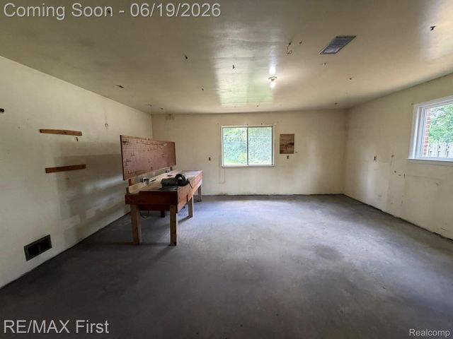 23736 Kim Drive, Clinton Charter Township, MI 48035