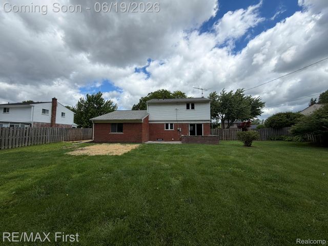 23736 Kim Drive, Clinton Charter Township, MI 48035