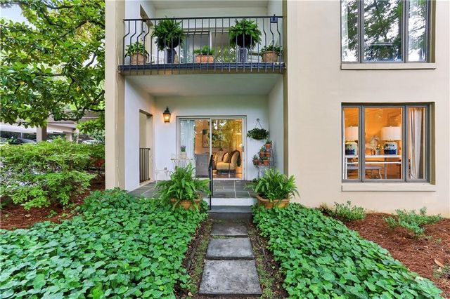 2769 Peachtree Road NE 2, Atlanta, GA 30305