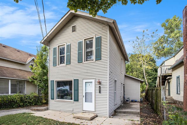 831 Vine Street, Lansing, MI 48912