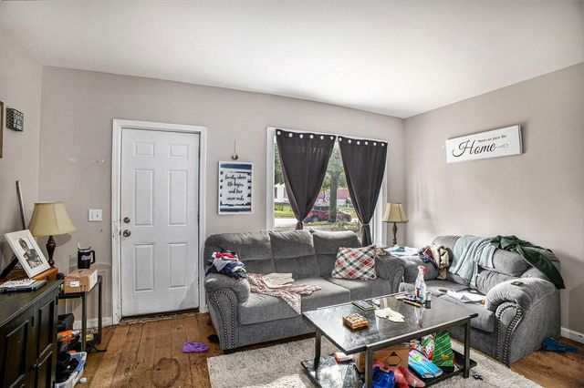 831 Vine Street, Lansing, MI 48912