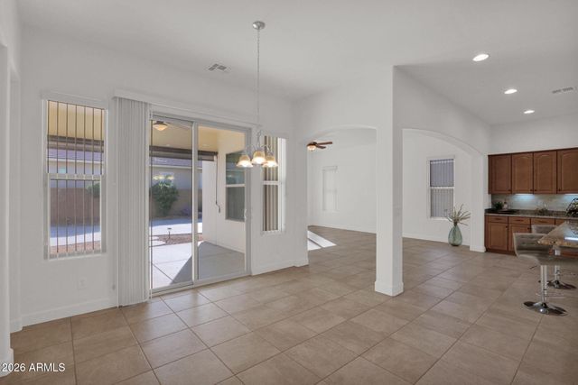 5125 S TODD Lane, Mesa, AZ 85212