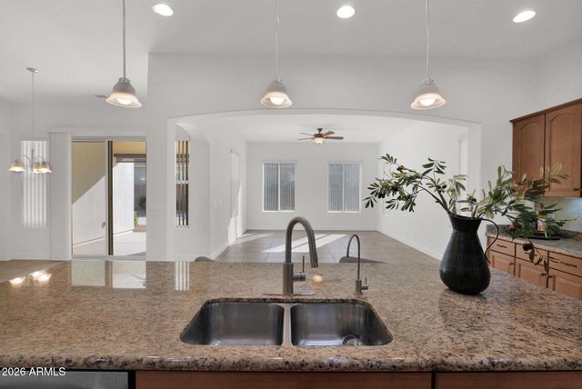 5125 S TODD Lane, Mesa, AZ 85212