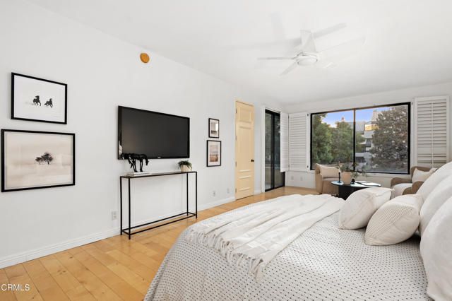 2329 Century Hill, Los Angeles, CA 90067