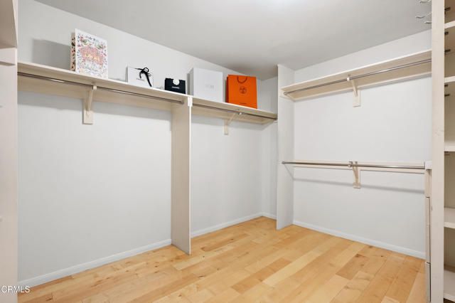 2329 Century Hill, Los Angeles, CA 90067