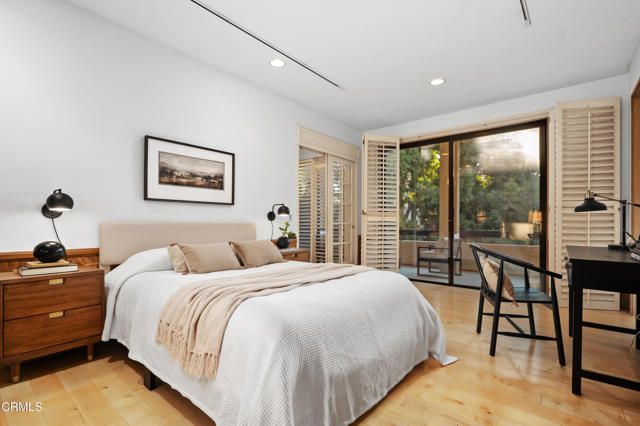 2329 Century Hill, Los Angeles, CA 90067