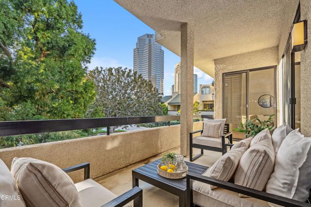 2329 Century Hill, Los Angeles, CA 90067