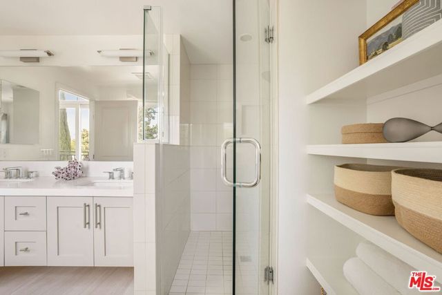 10742 Bloomfield Street, Toluca Lake, CA 91602