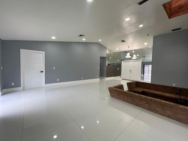 7099 NW 48th Court, Lauderhill, FL 33319