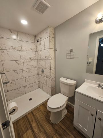 9222 Sandra B Street, Houston, TX 77016