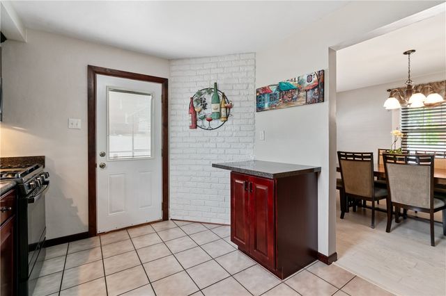 506 Liggett Ave, Forward Twp, PA 15063