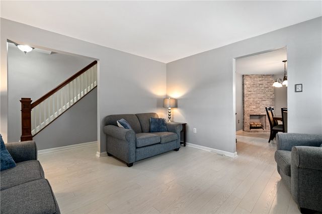 506 Liggett Ave, Forward Twp, PA 15063