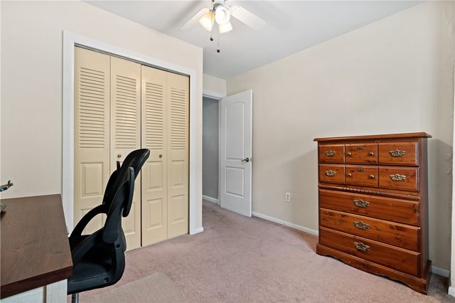 506 Liggett Ave, Forward Twp, PA 15063