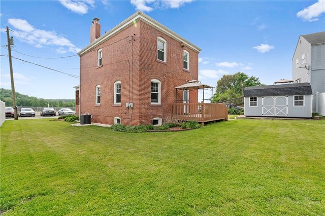 506 Liggett Ave, Forward Twp, PA 15063