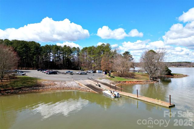 3157 Delaware Drive, Denver, NC 28037