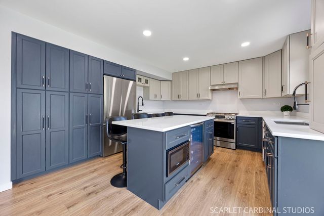30W254 Bedford Lane, Warrenville, IL 60555