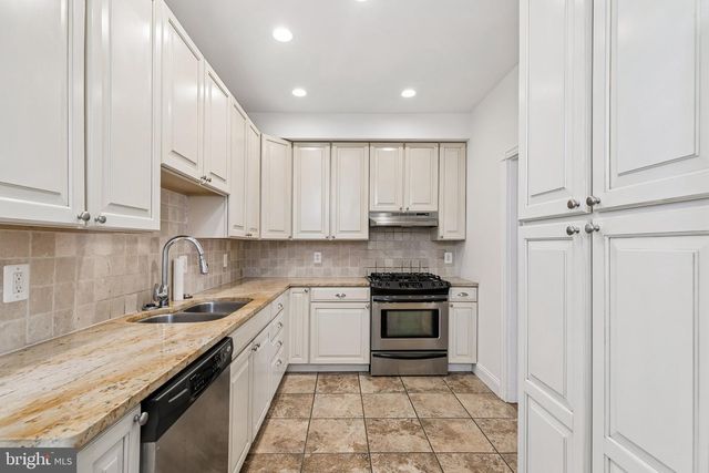 385 CONARROE ST, Philadelphia, PA 19128