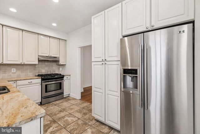385 CONARROE ST, Philadelphia, PA 19128