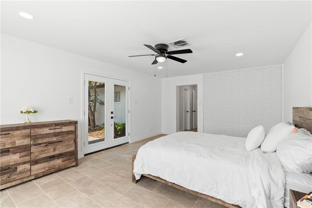 3237 Jamaica Dr, Corpus Christi, TX 78418
