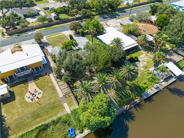 3237 Jamaica Dr, Corpus Christi, TX 78418
