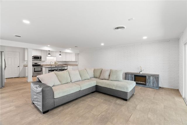 3237 Jamaica Dr, Corpus Christi, TX 78418